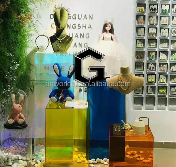 Wholesale Clothing Store Window Booth High And Low Water Table Acrylic Transparent Platform Shoe Bag Display Rack In The Island