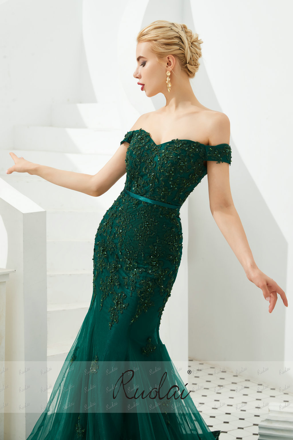 Ruolai 35338 Luxury Off Shoulder Sexy Green Party Wear Gown Lace Mermaid Dress Evening Dress Women