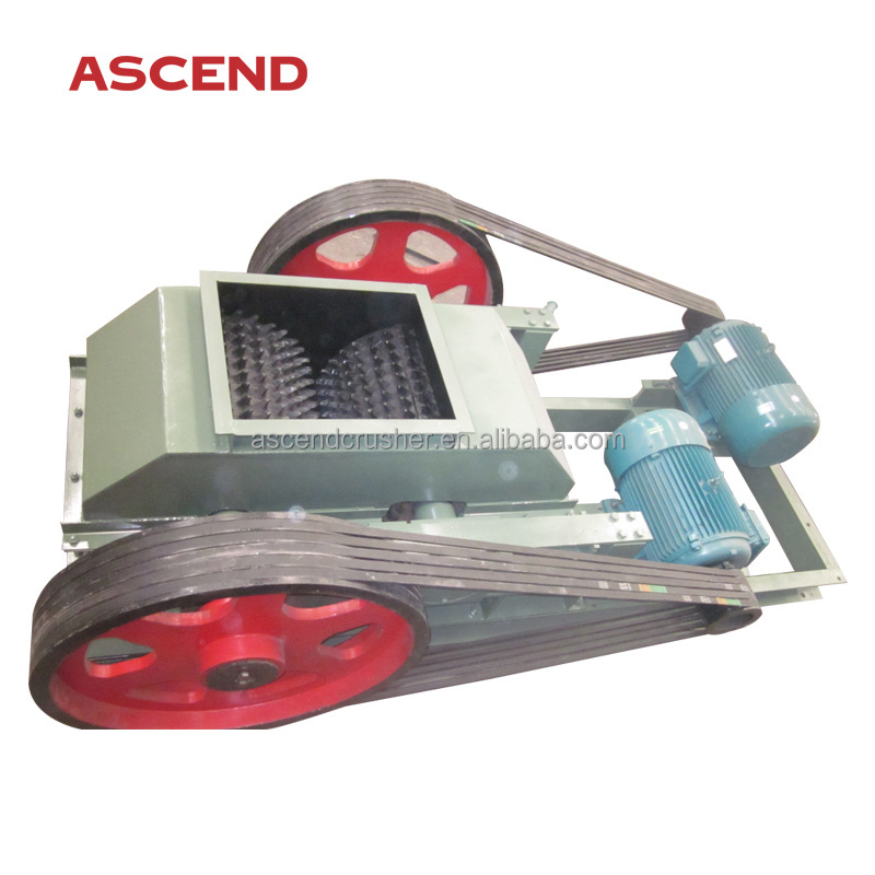 Best selling smooth roller crusher mill for rock brick coal fine crushing and sand making process