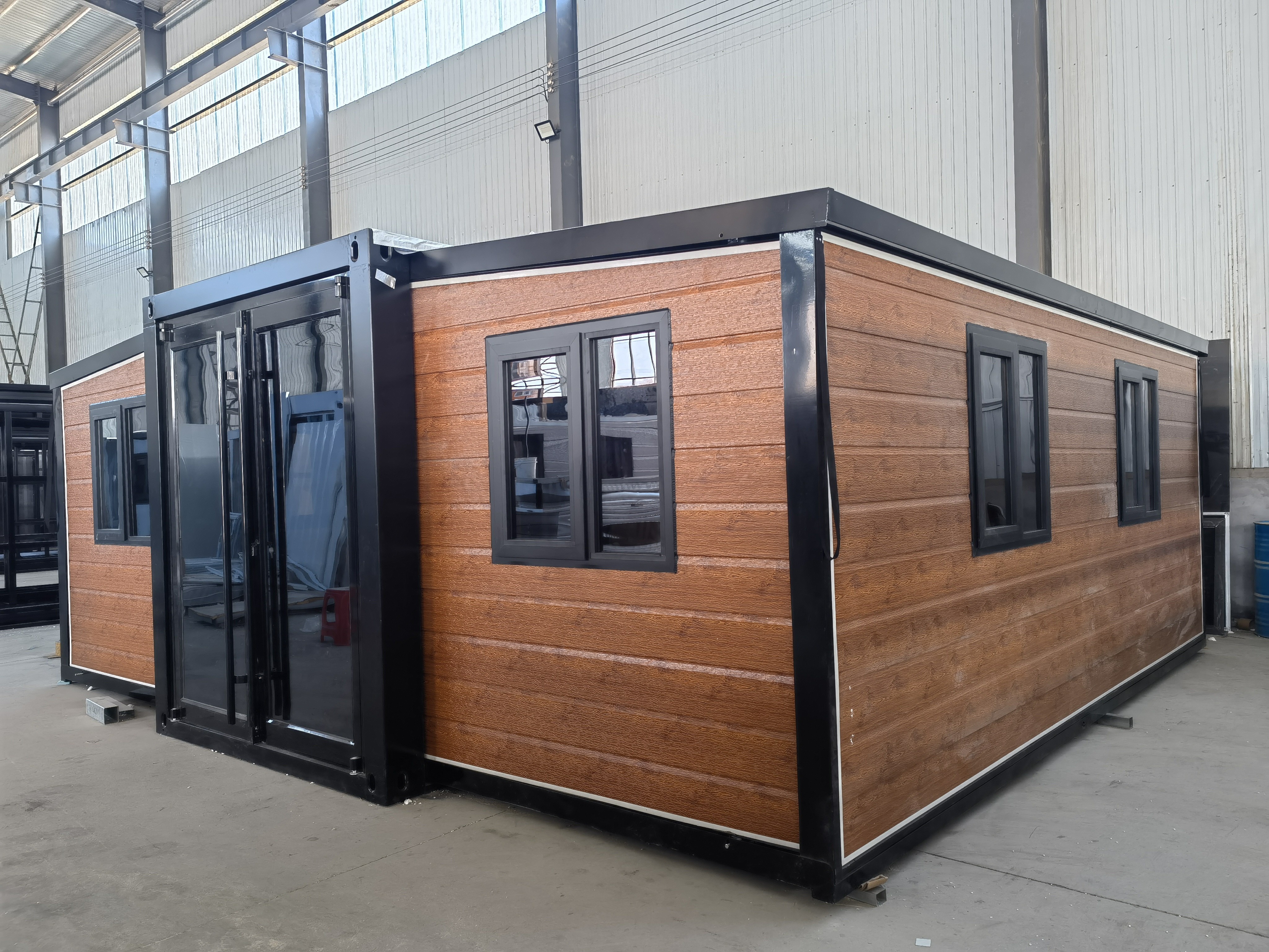 20FT/30FT/40FT Customized Villa Office Hotel Portable Prefabricated Expandable Container House with Full Bathroom