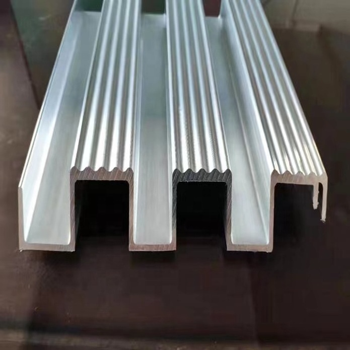 Aluminum alloy extrusion profile internal floor for truck body