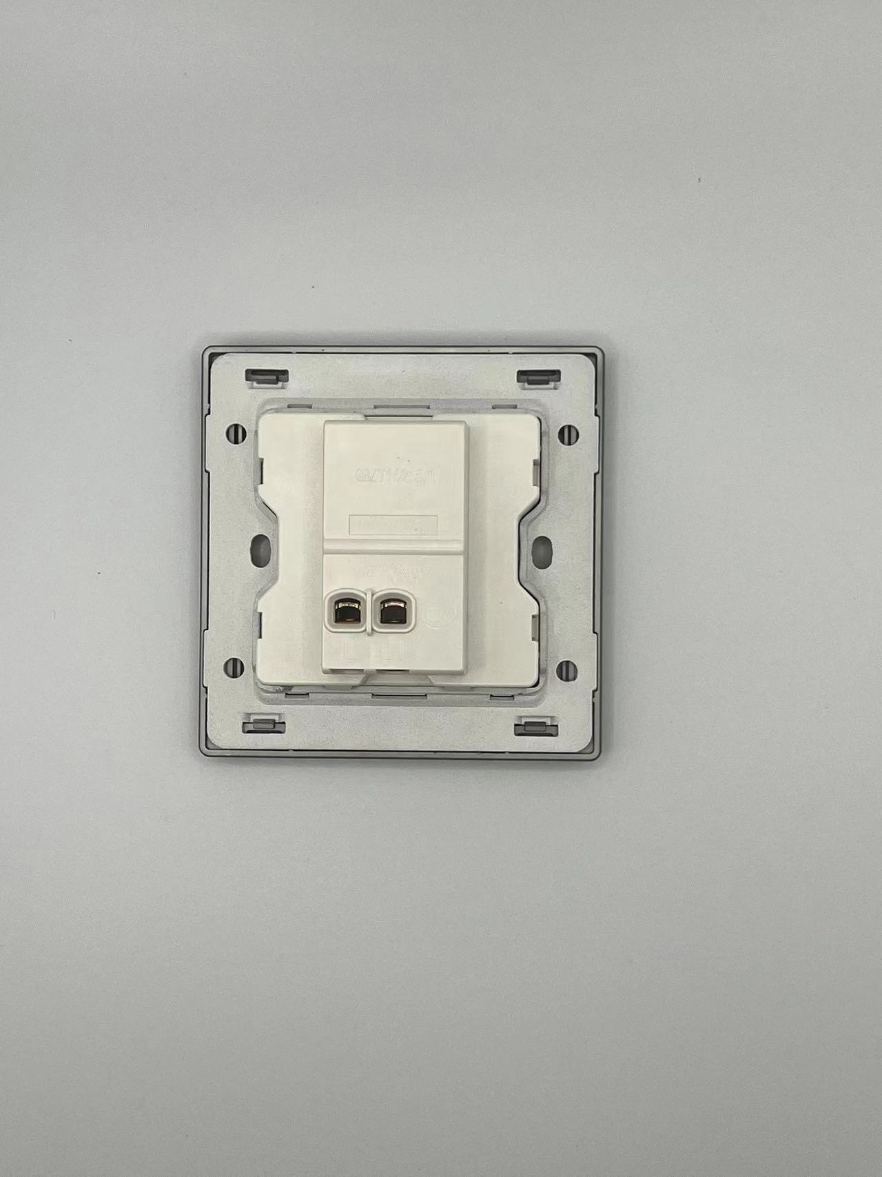 Modern style light switches Concealed Installation L11 Switched 1 gang 1 way wall switch