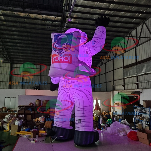 Giant 6 meter height inflatable astronaut model with led light for advertising