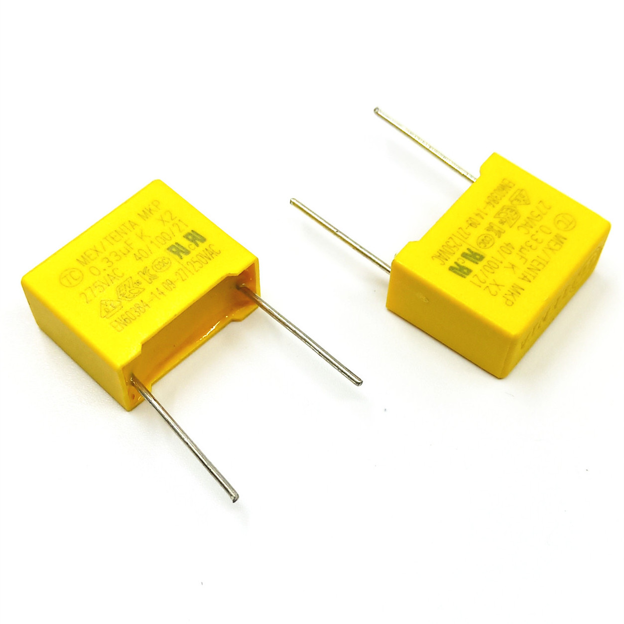 Crystals Oscillators Resonators Resonators CSTNE8M00GH5C000R0 CERAMIC RES 8.0000MHZ 33PF SMD new and original in stock