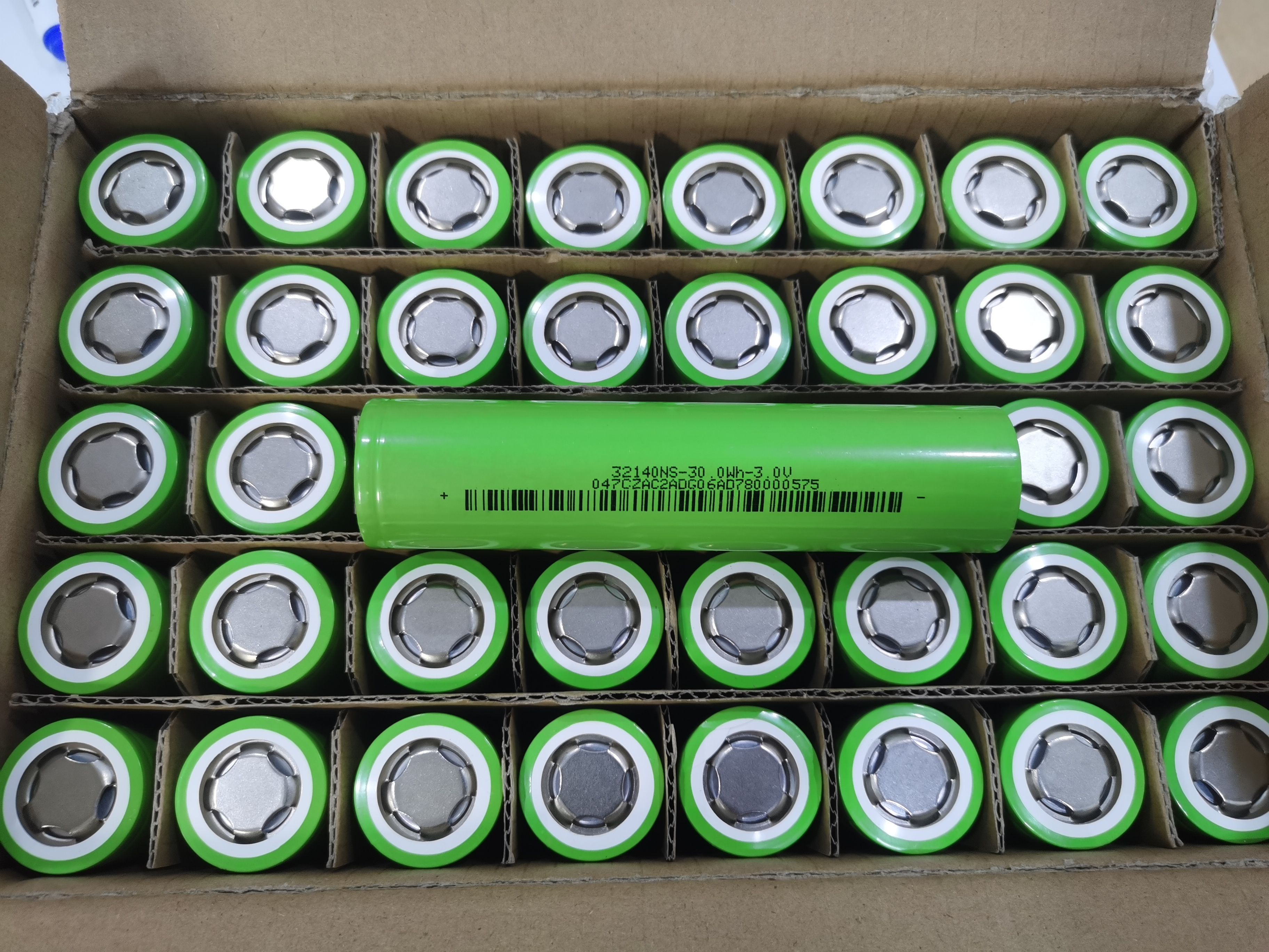 Sib 32140  sodium-ion battery 3V cells 33140 10ah manufacturer sodium ion producers 112wh/kg scooter HiNa sodium battery