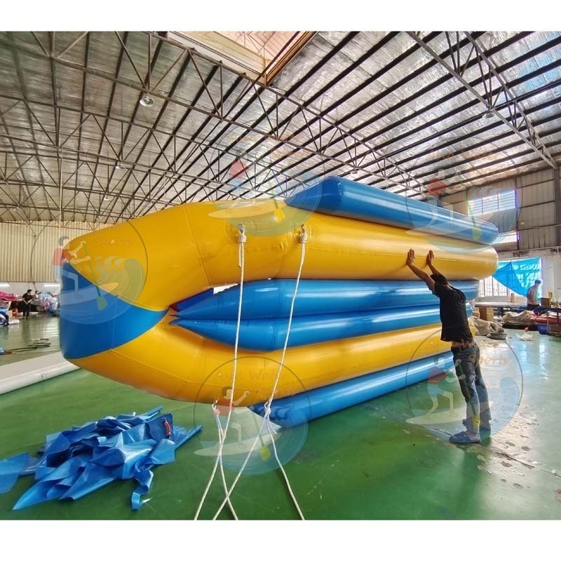 Classic Design 8 Person Portable 0.9mm PVC Tarpaulin Water Sports Inflatable Banana Boat