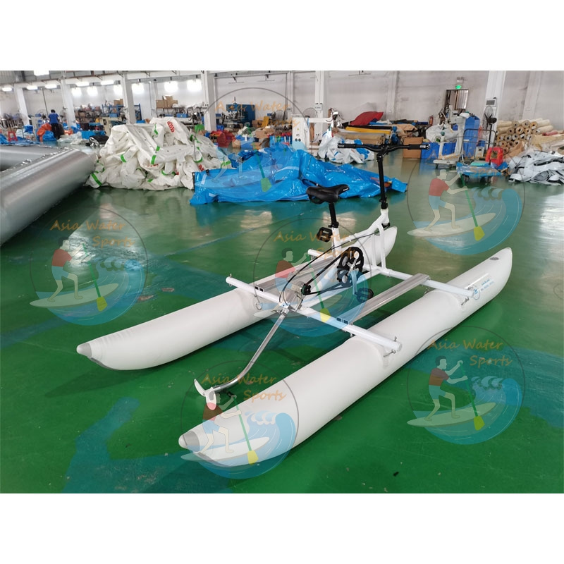 Outdoor Floating Alloy Water Pedal Bicycle , Inflatable Aqua Bike PVC Pontoon Water Bike