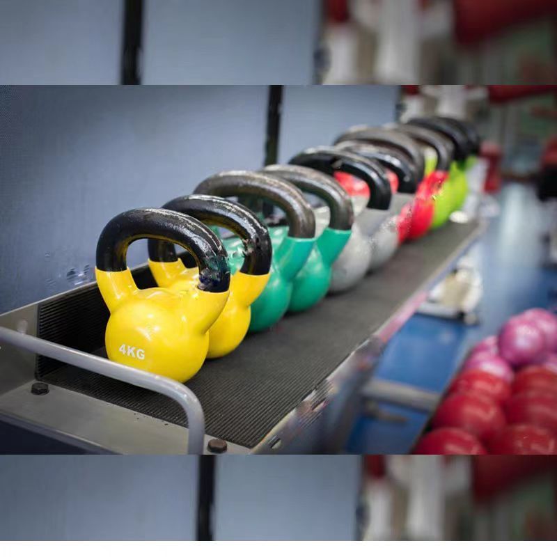 Gym accessories wholesale weight kettle bell Spray paint kettle bell P026 Painted Cast Iron Kettlebell Set with Grips