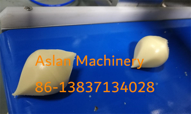 mochi making machine/calzone encrusting making machine/automatic mochi ice cream encrusting machine