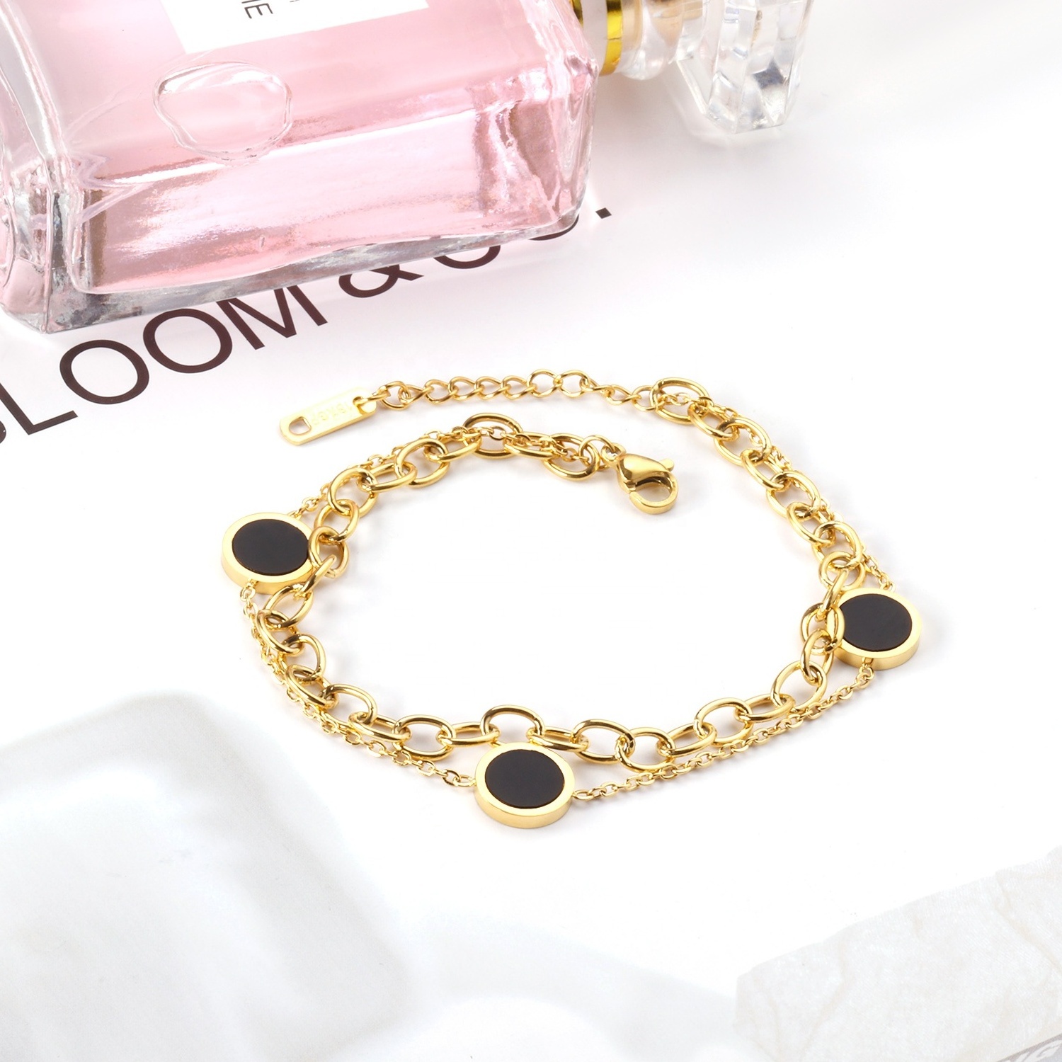 Elegant Bracelet Custom Heart Shape Round Geometric Charm Double Layer Bracelet Women Gold Plated Stainless Steel Bracelet