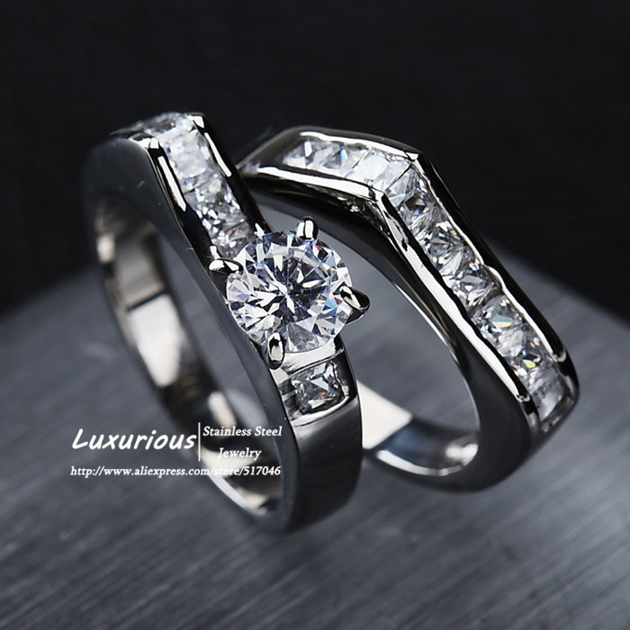 Fashion Couple Stainless Steel Wedding Engagement Rings Set With CZ in good price