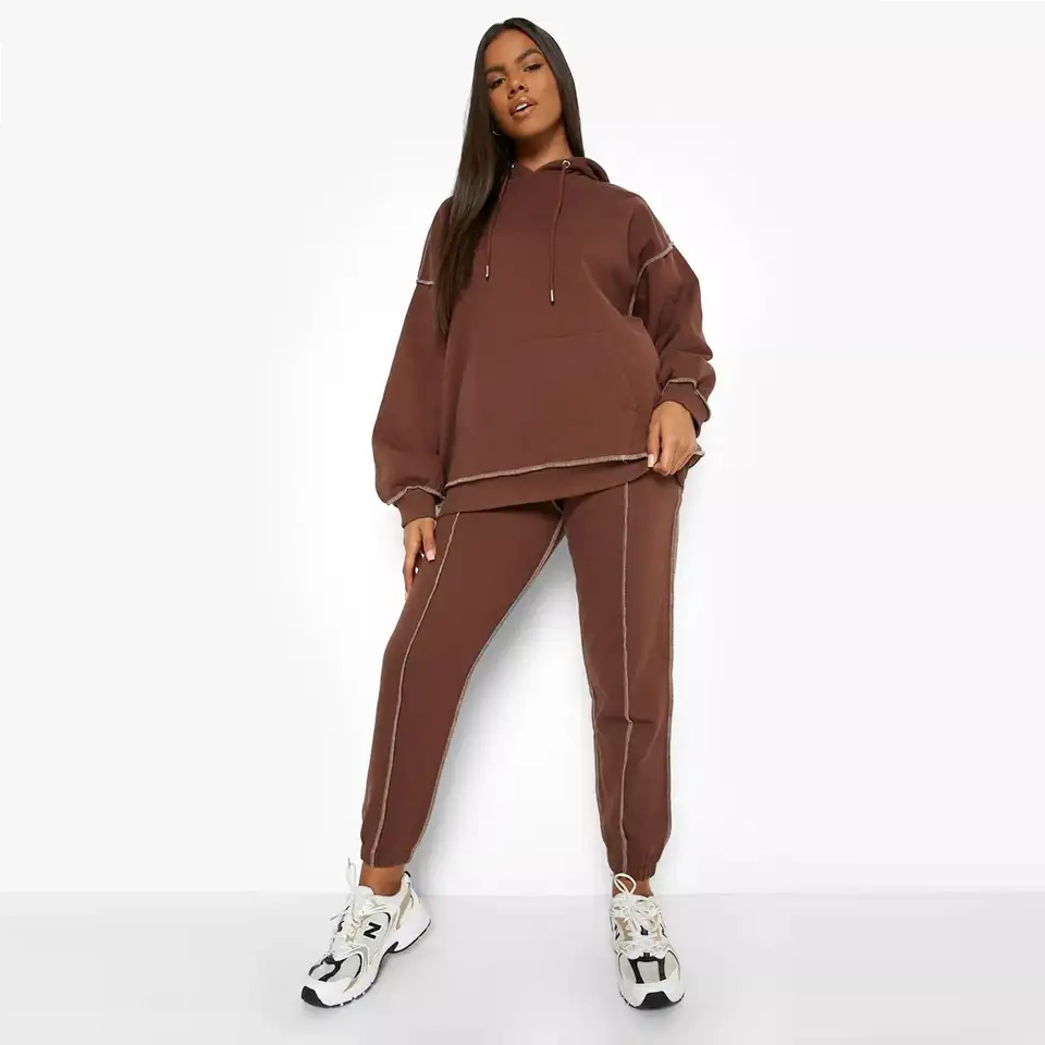 Wholesale Latest Custom Pink Crew Neck Sportswear High Quality Fashionable Comfortable Breathable Jogger Tracksuits & Sweat Suit