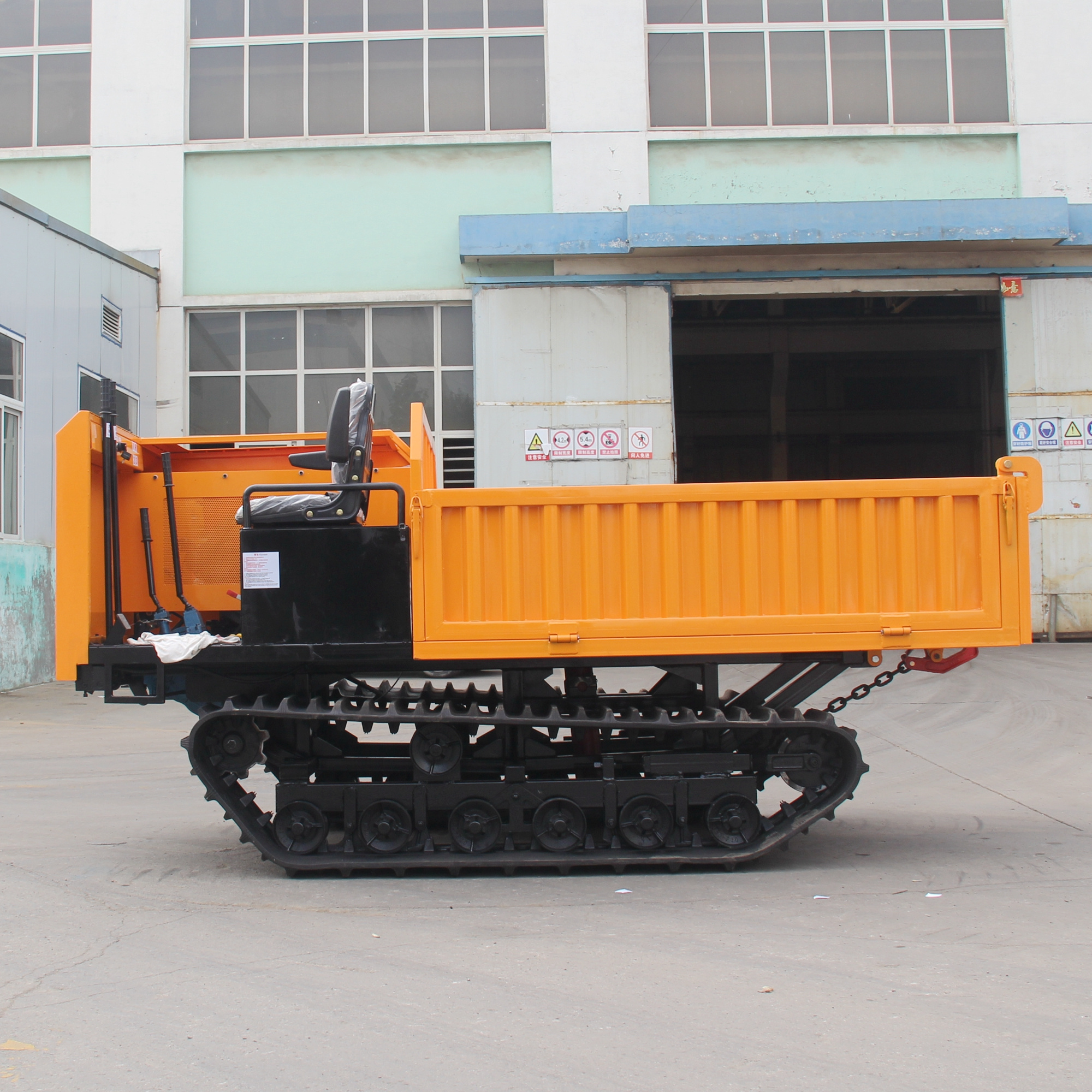 China Suppliers Dump Trucks Tipper of Crawler with Hydraulic Jack