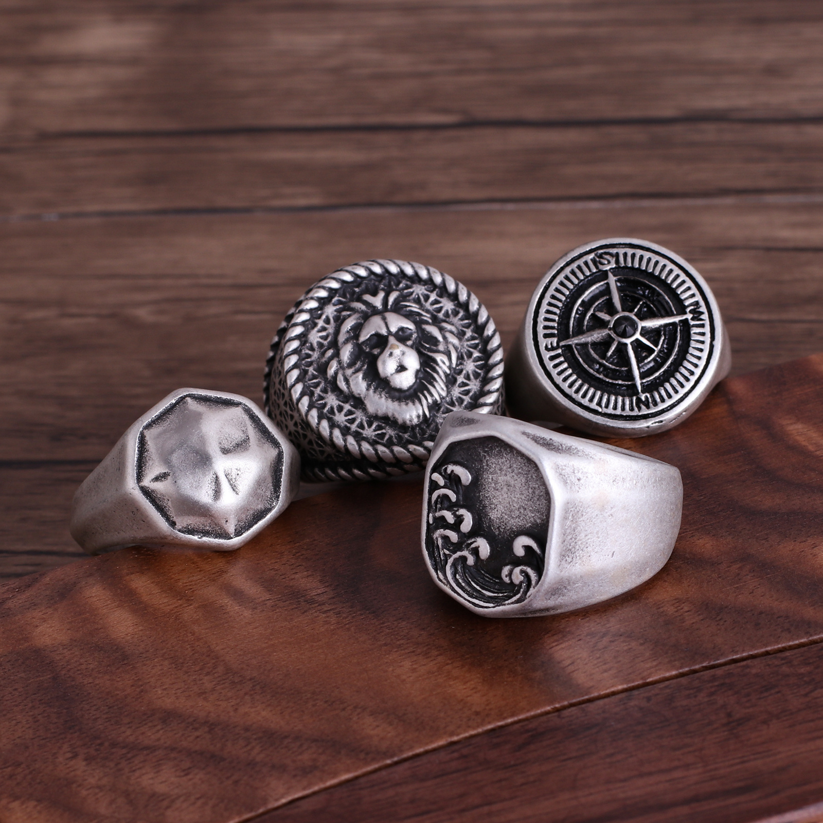 Anillos Rings Men's Engraved Unique Compass Lion Jesus Head Hamsa Cross Star Skull Stainless Steel Jewelry Ring For Men