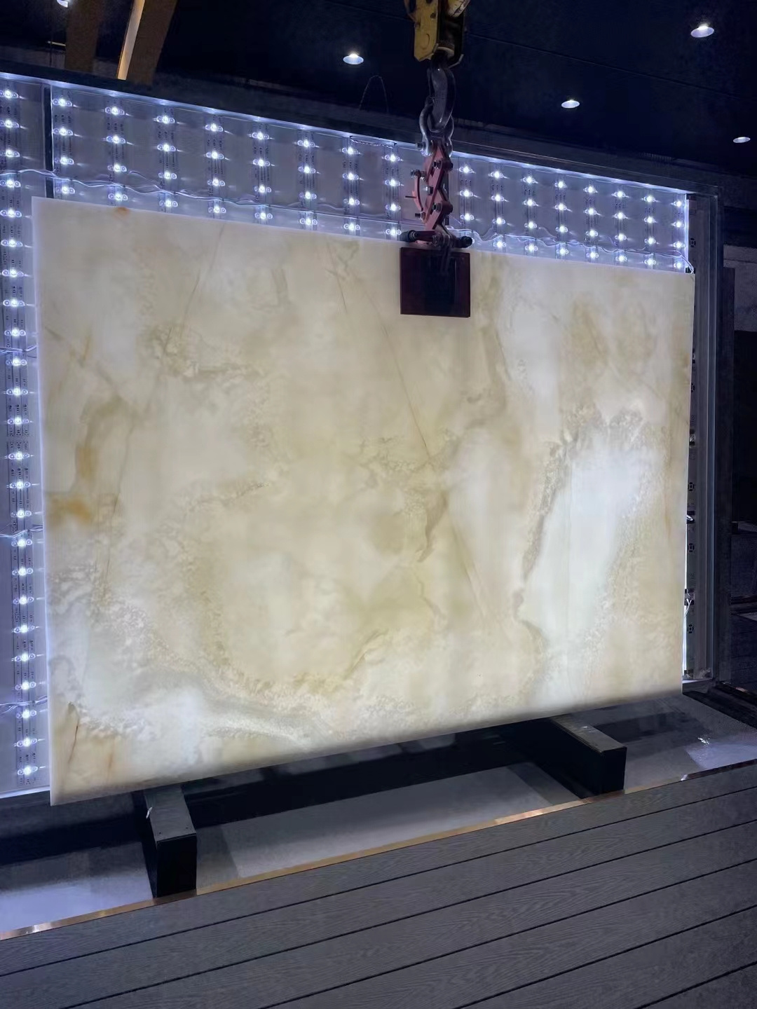 AST OEM/ODM onix natural 16mm white onyx glossy stone high transmittance luxury polished onyx slabs