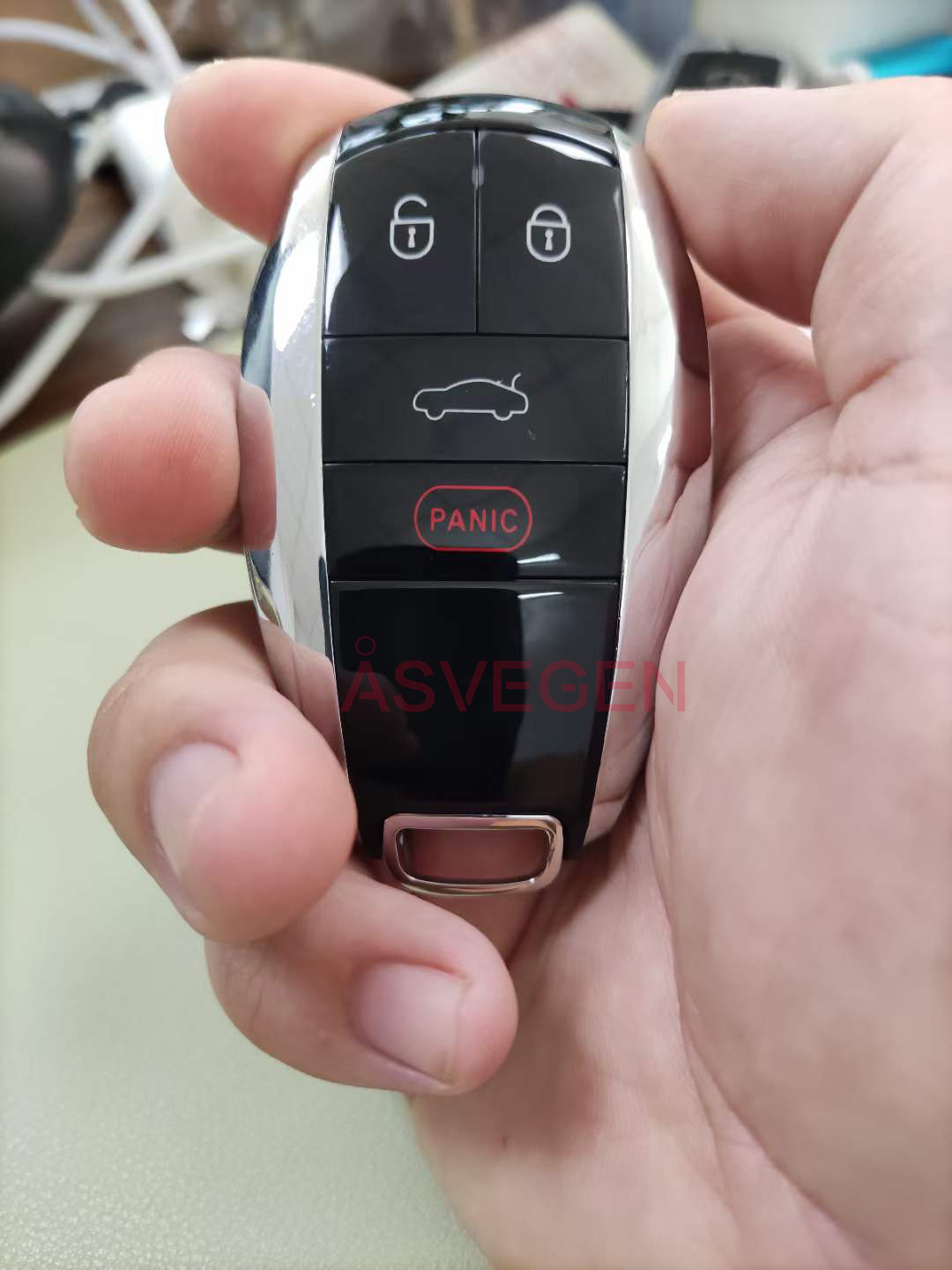 Hot selling Remote Control LCD Smart Engine Keyless With One-key Start Car Key Of Monlile phone For Bentley