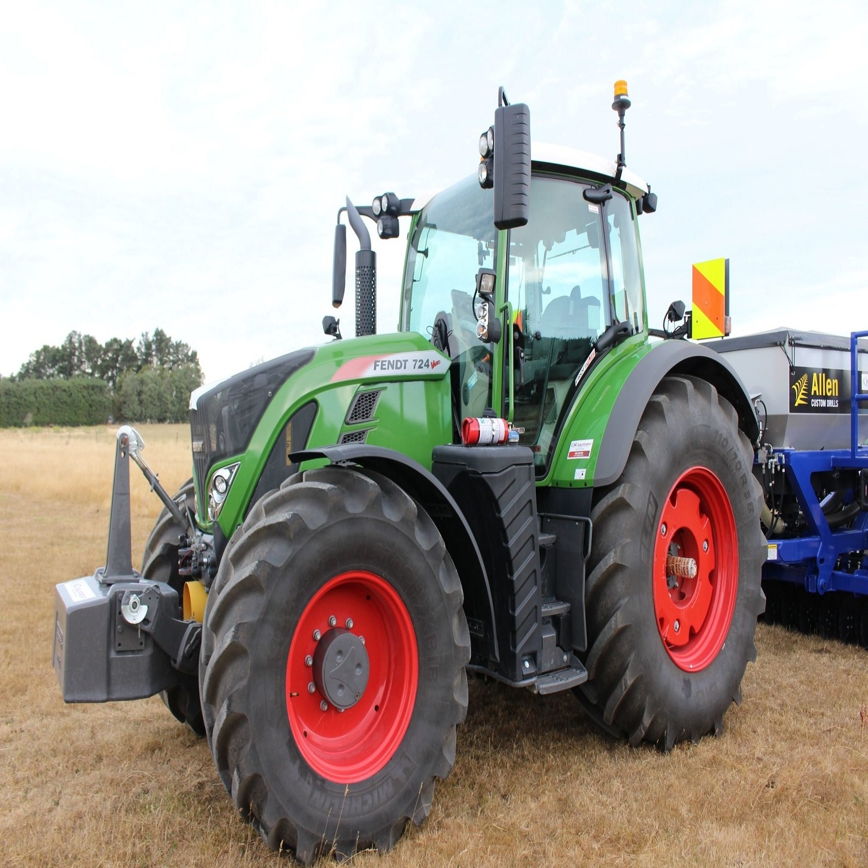 Top Quality Powerful Fendt 415 Vario Agricultural Tractor and efficient brand fendt tractor