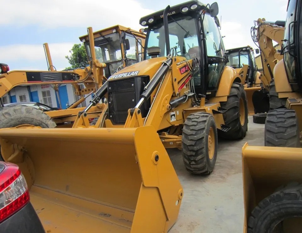 mini loader used backhoe loader cat 420f for sale in Shanghai used cat backhoe retro excavator CAT 420F 420F2