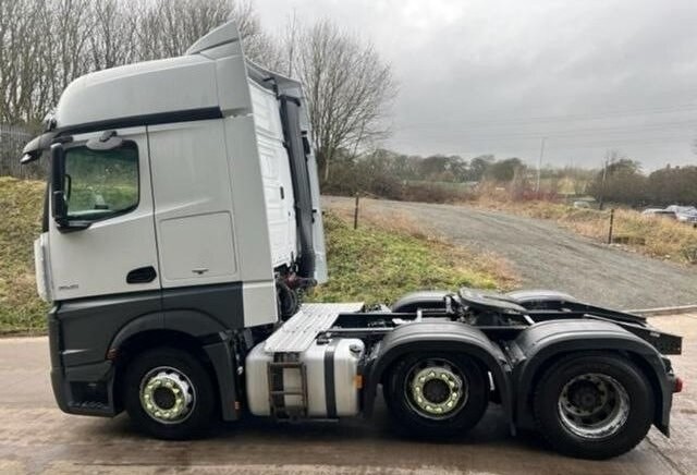 Truck Camion De Cargo 6x4 4x4 4X2  3 3 5 5 and 7 Tons 10 Ton Dump Light Diesel Engine Type