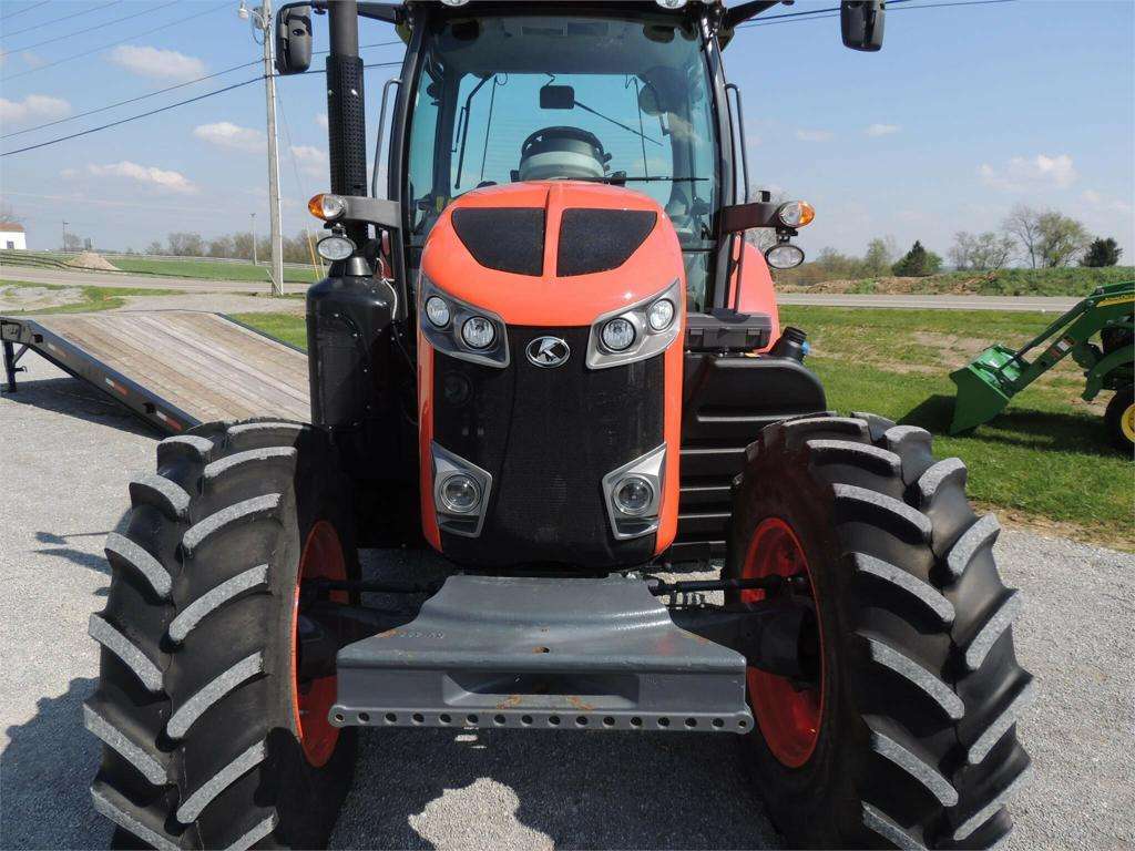 High Quality Japan 150HP Kubota Tractor / M7-132 Kubota Farm Tractor Hot sell Farm tractor for sale