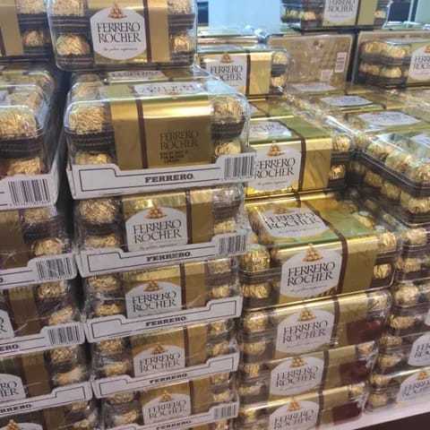 Ferrero Rocher Chocolate Bar with Hazelnuts and Cream 90g, Austria Ferrero Rocher (2023 fresh stock)