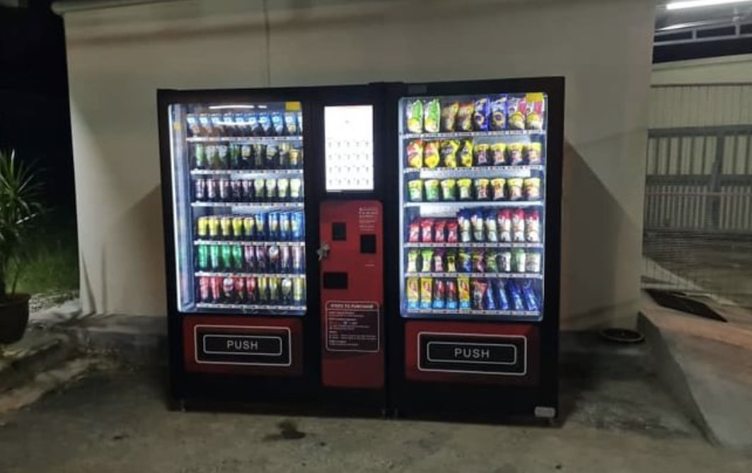 Smart Sale Vending Machine Snacks And Drinks Combo Vending Machine