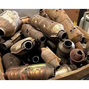 Used Catalytic Converter Scrap For Sale Competitive Price/ Used Catalytic Converters Honey Comb for sale