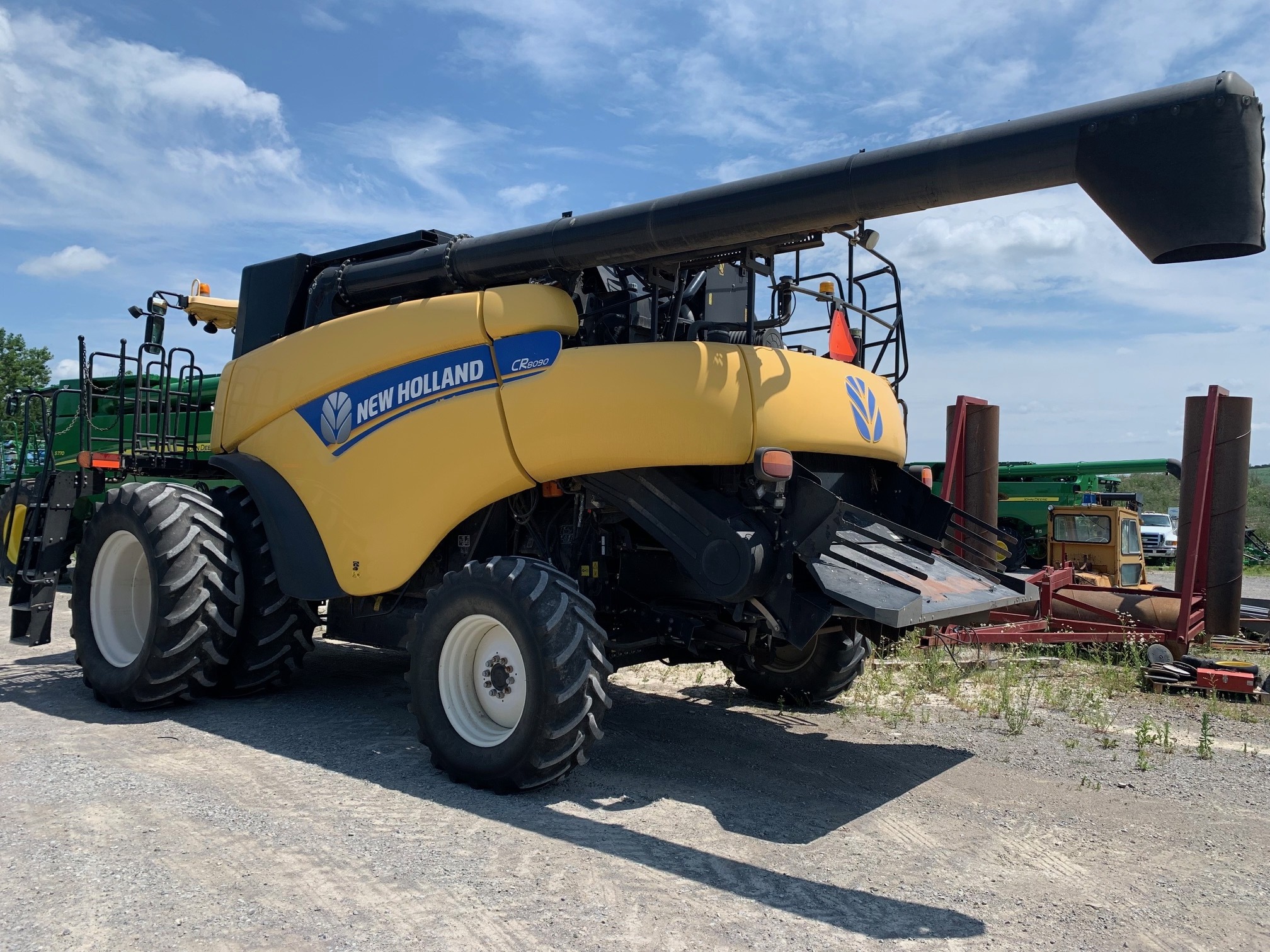 Used Harvester Machine used HOLLAND CR8090 combine harvester for sale Quality New Holland Combine Harvester CR8090