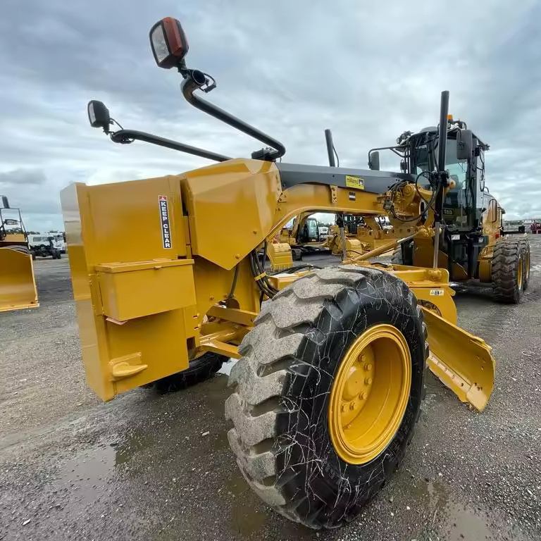 Good Condition CAT 140M second hand grader cat 140M  cheap price motor grader used japan Cat 140M grader motor with good tire