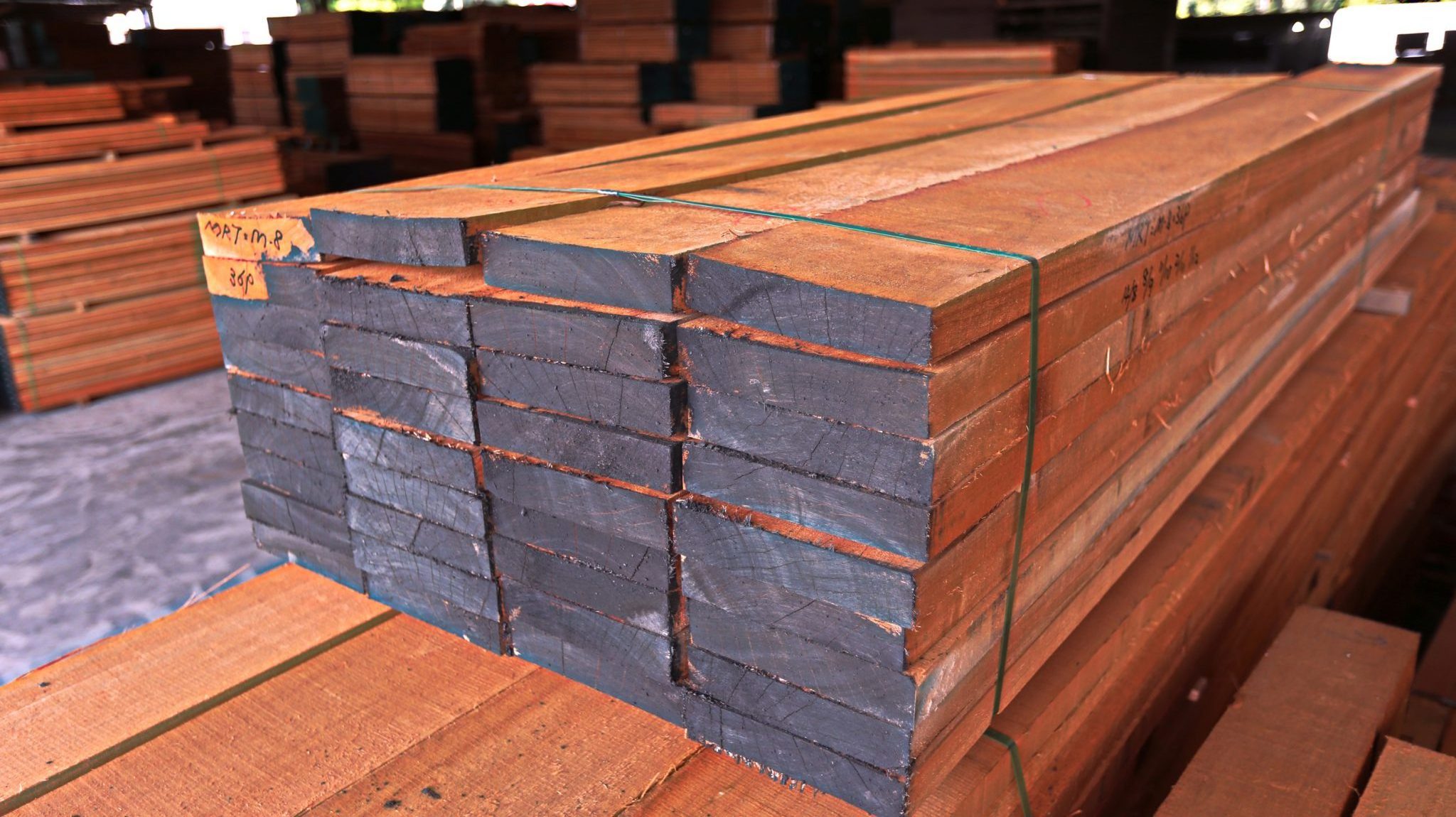 Factory direct supply construction wood square pine lumber engineering site wood square wholesale