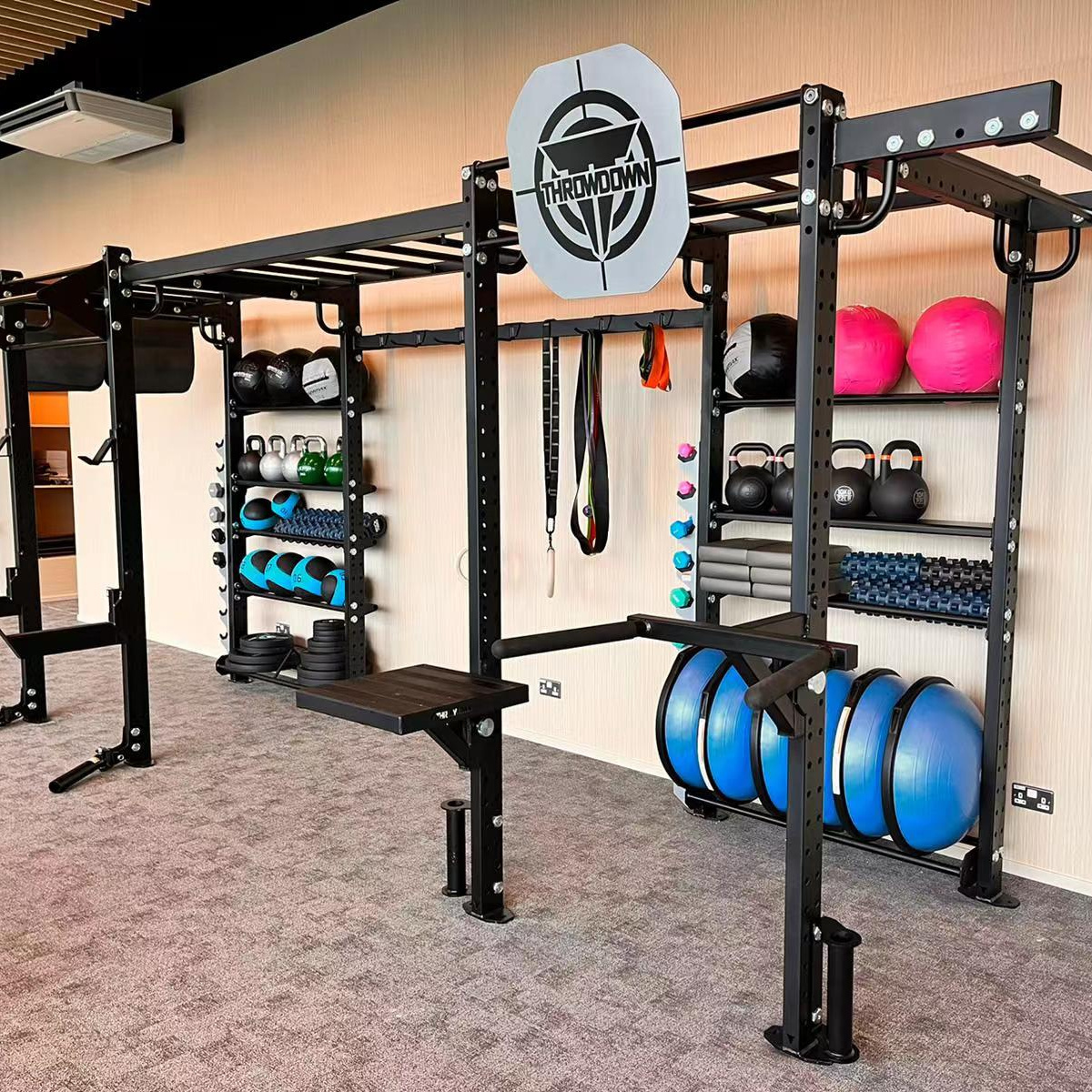 Club Gym Fitness Equipments Body Press Fitness & Body Building Commercial Grade Gym Small Gym HIIT Equipment 1500sqf