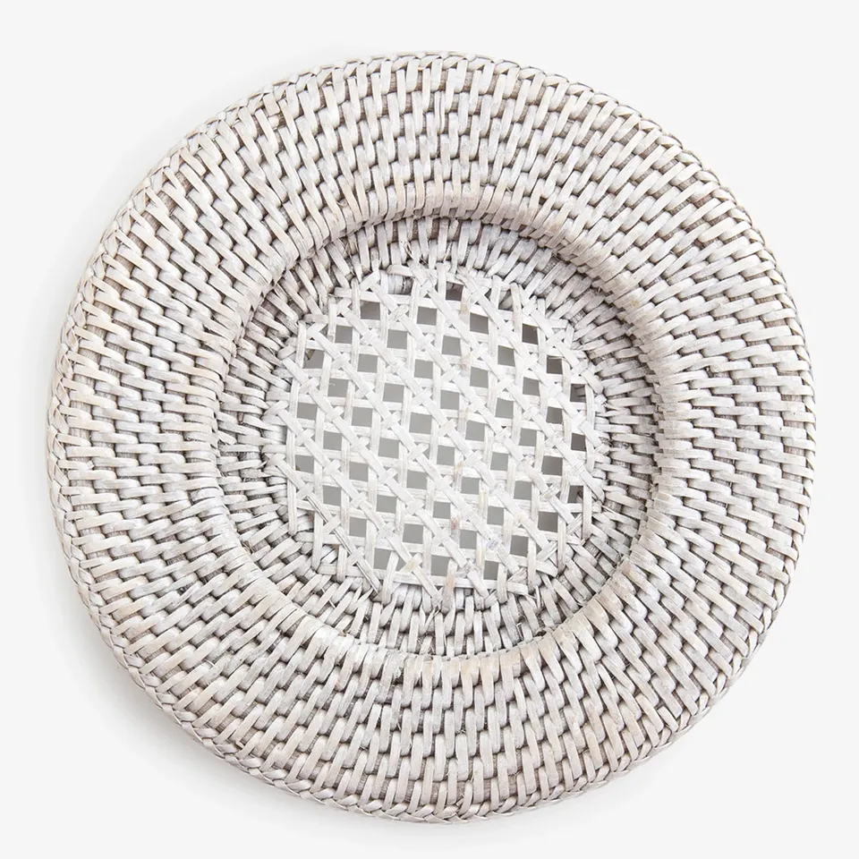 Obtain Rattan Chargers at Wholesale Prices Woven Charger Placemats for Elegant Dinner Table Settings