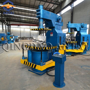 Foundry green sand jolt squeeze molding machine