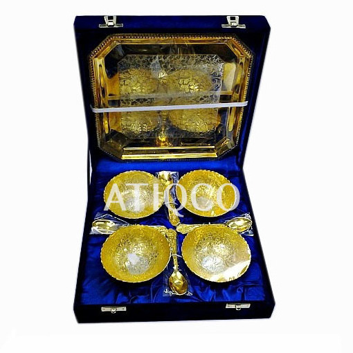 Brass Bowl Set Gold Plated in Velvet Box New Special Design Metal Gold Fruit Bowl Attractive Fruit Metal Bowl Best Selling