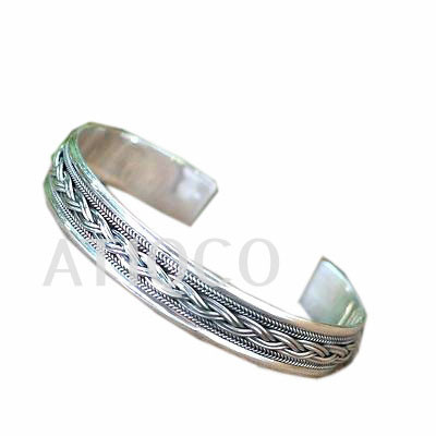 Hot Indian Fashion Etching Brass Metal Bangle Modern Metal Function Bracelet Stylish & Unique Iron Silver Bangle Best Quality