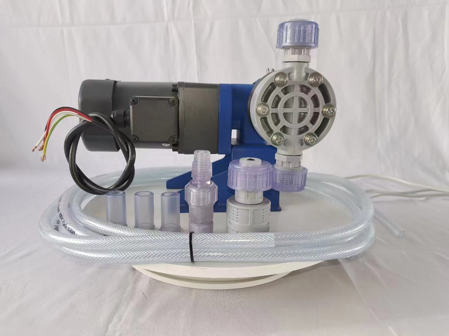 Cheap mechanical diaphragm metering pump