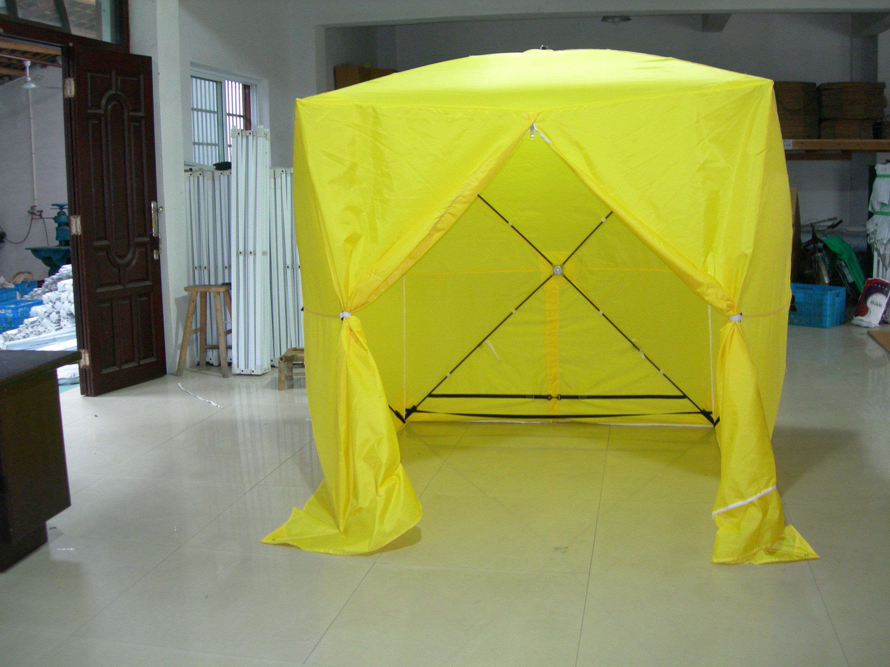 2.2x2.2m yellow white pop up work tent for sale