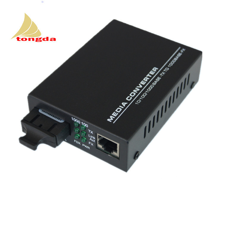 10M/100M/1000M fiber compatible D link media converter 20km fiber optic switch