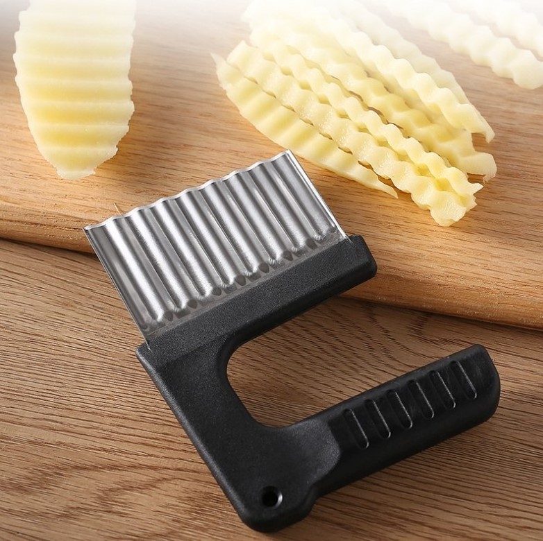 Stainless Steel Kitchen Vegetable Wavy Blade Cutter Potato Crinkle Cutting Tool Chopping Knife