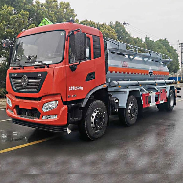 Diesel Tanker Truck Oil Tank Truck 6x2 Fuel Tank Truck