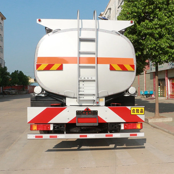 Diesel Tanker Truck Oil Tank Truck 6x2 Fuel Tank Truck