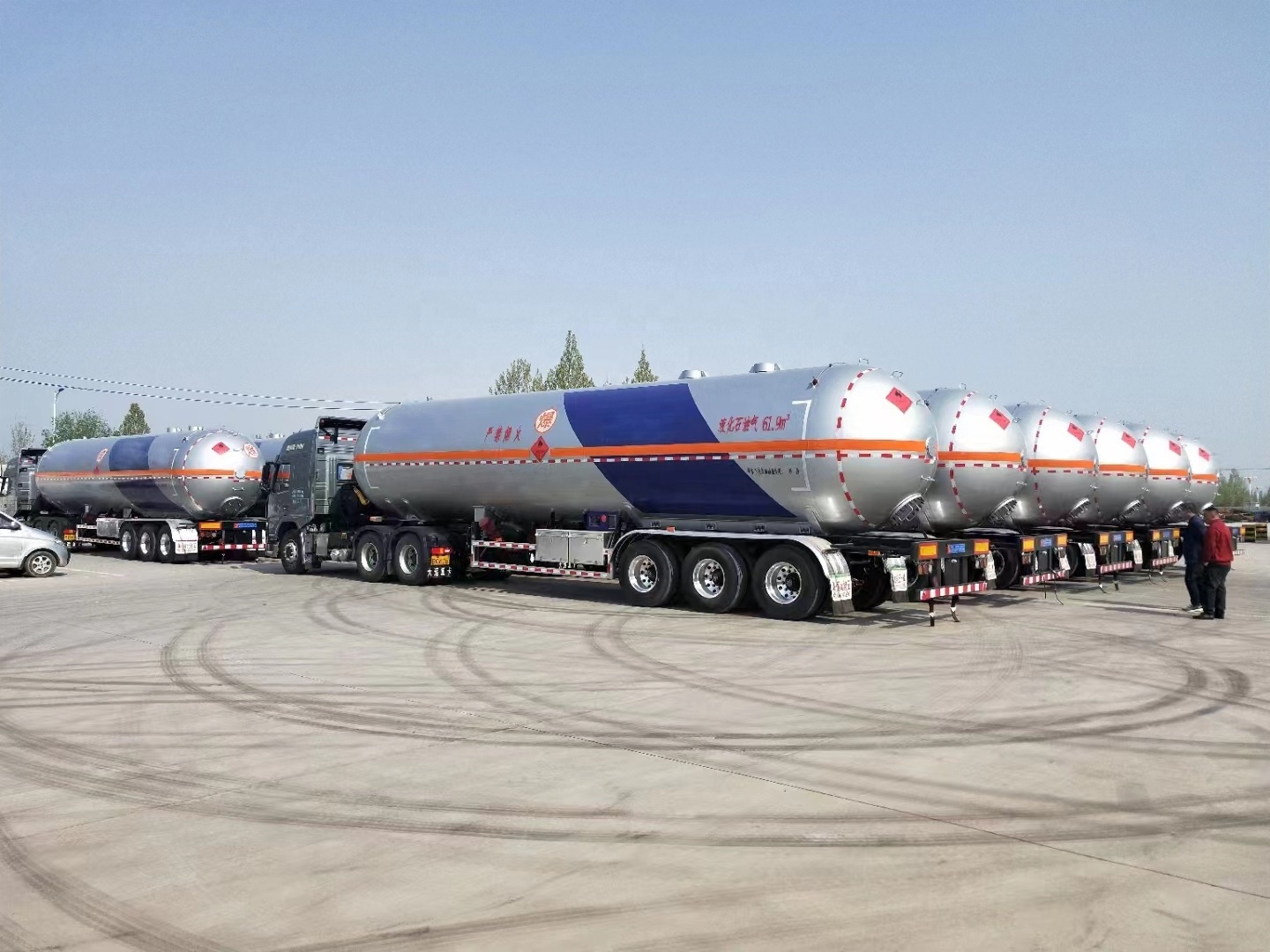 3 Axles Cooking Gas Transport LPG Tank Semi Truck Trailers Cylinder Transportation Trailer LNG Propane Delivery Trucks