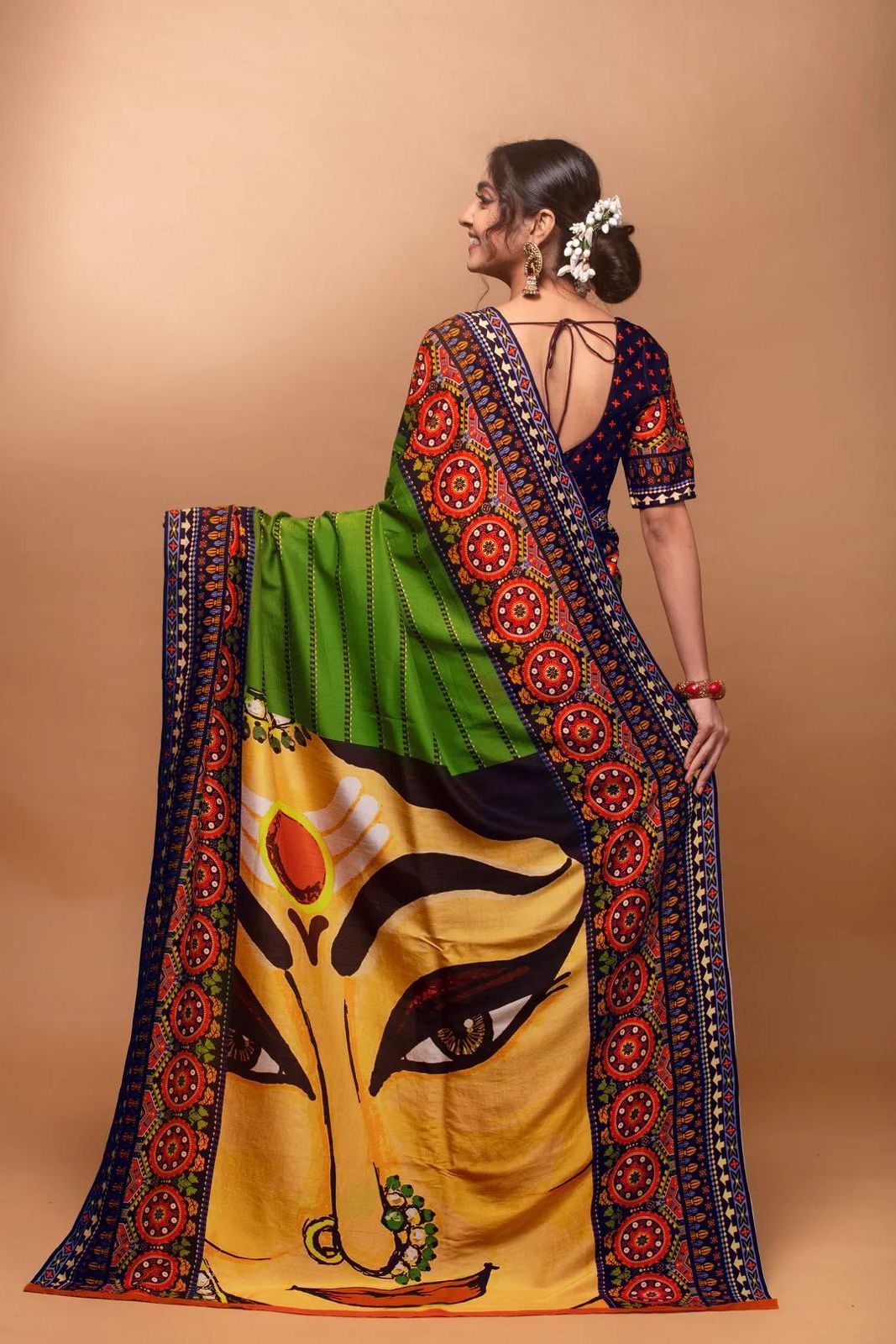 Trending New Navratri Saree Launched Crepe Silk 5.50 MTR Saree With Digital Print On All Over The Saree