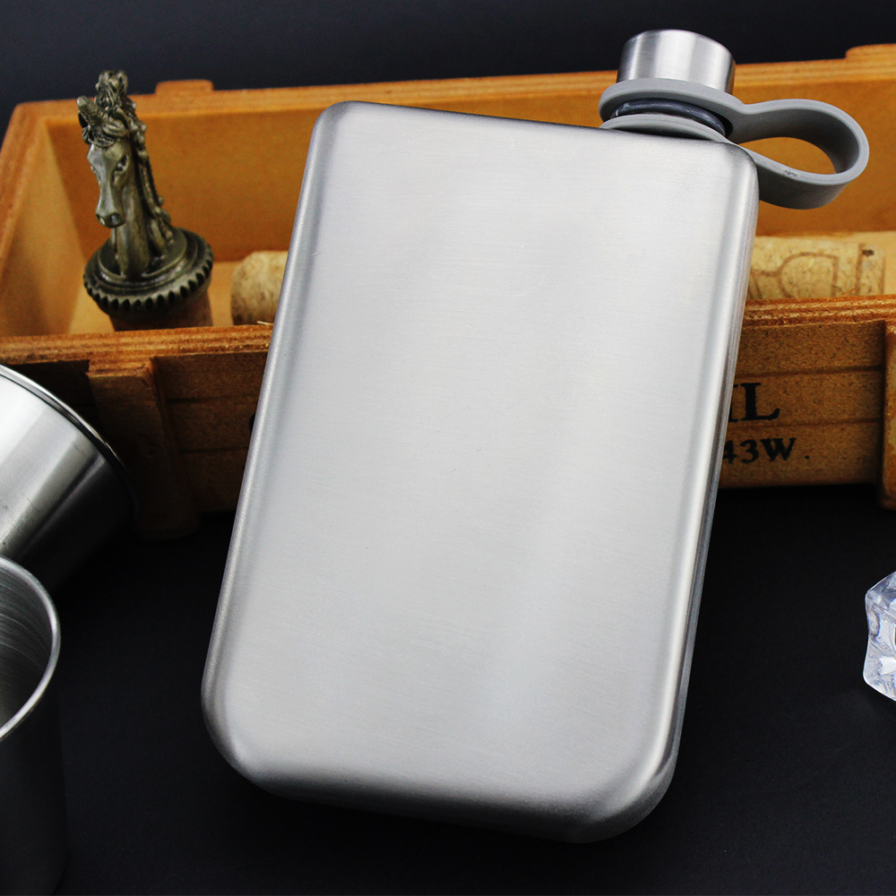 Outdoor Flat Wine Bottle Square Shaped 304 Stainless Steel 9oz Hip Flask