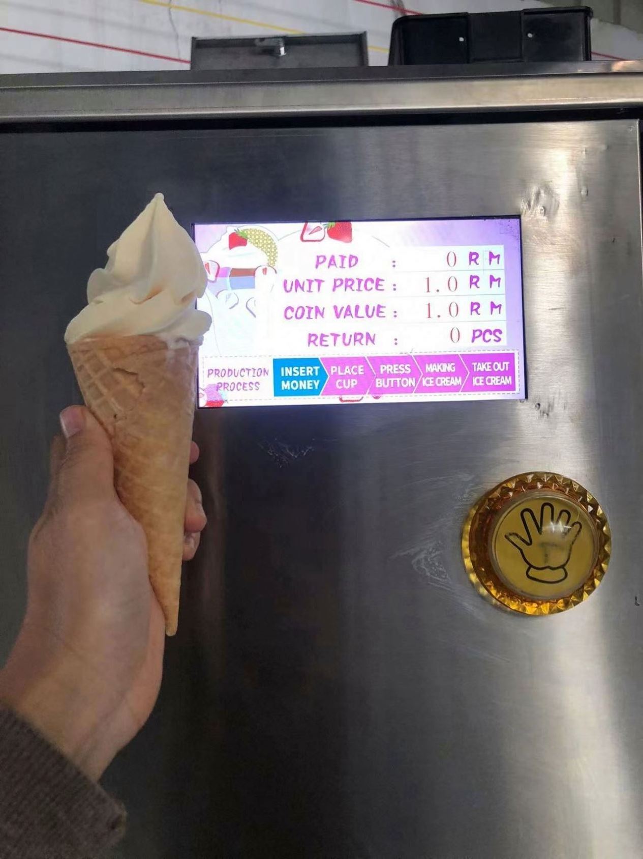 Customized automatic self service vending machine ice cream pizza candy flower smart vending machine with Nayax pos NFC scanner