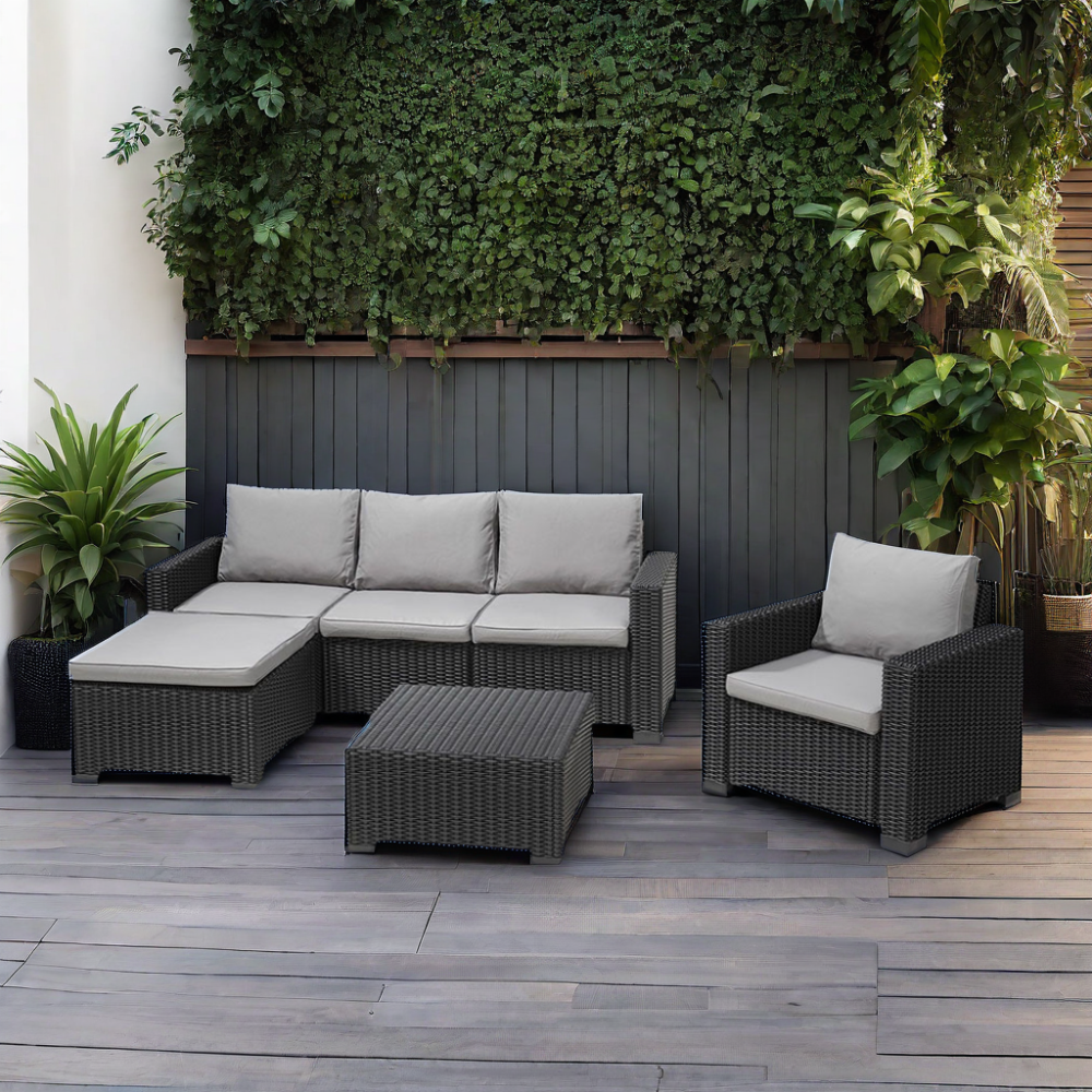 The freely combinable outdoor sofa set is made of PP environmentally friendly material with fluffy cushions.