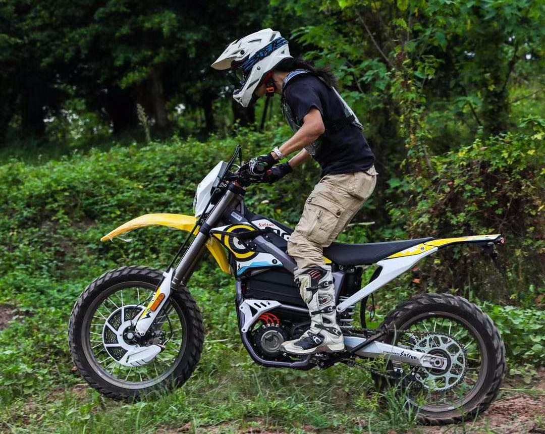 SUR-RON STORM BEE 104V 55AH 22.5KW POWER ELECTRIC DIRT BICYCKE E PIT BIKE 2023 ENDURO OFF ROAD ALL TERRAIN MOTORCYCLE MOTORBIKE