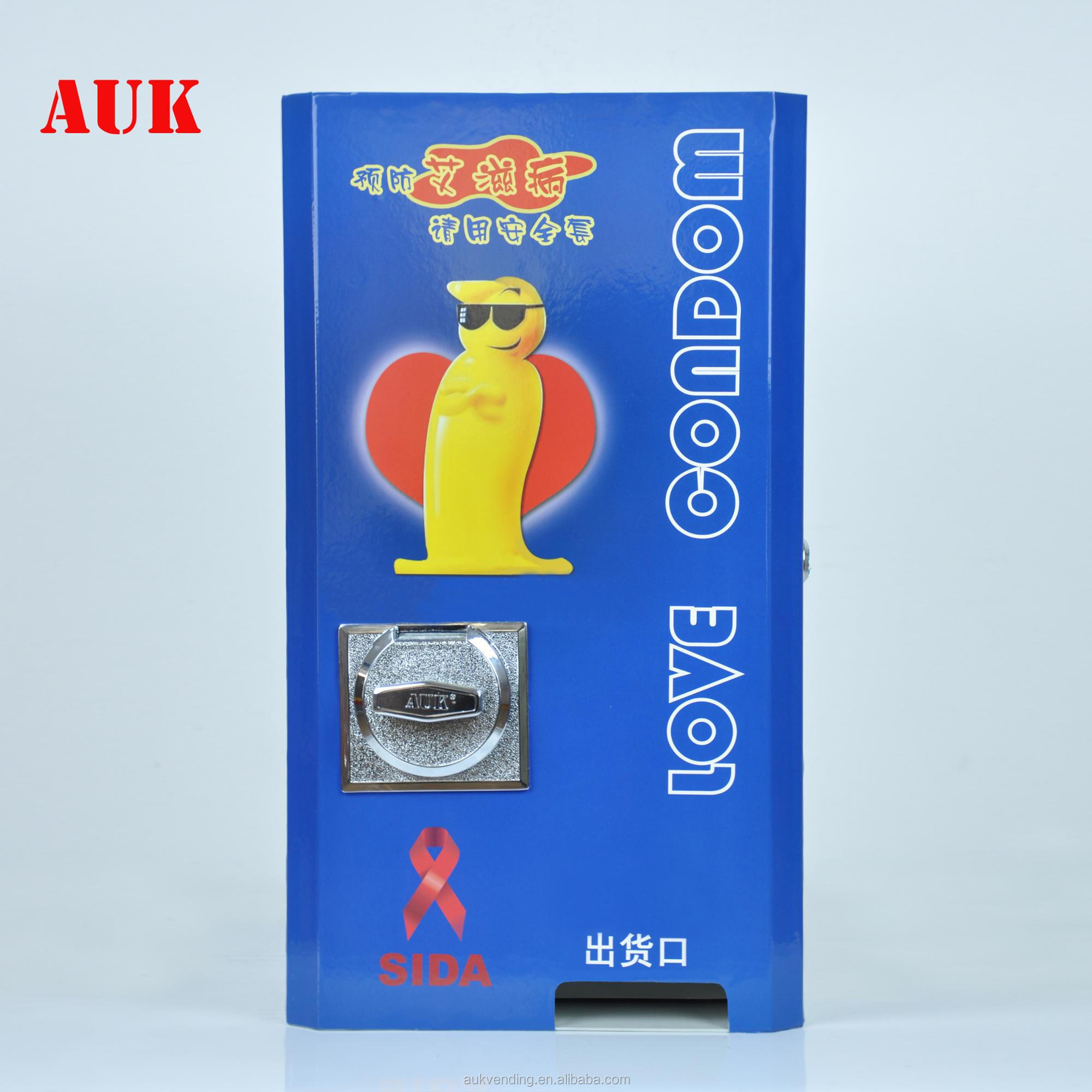 New condom tissue sanitary napkin vending machine for sale