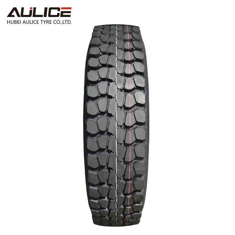 Truck Tyre 10.00R20/ 11.00R20/ 12.00R20 20 inch rims truck tires made in China with high-quality on sale