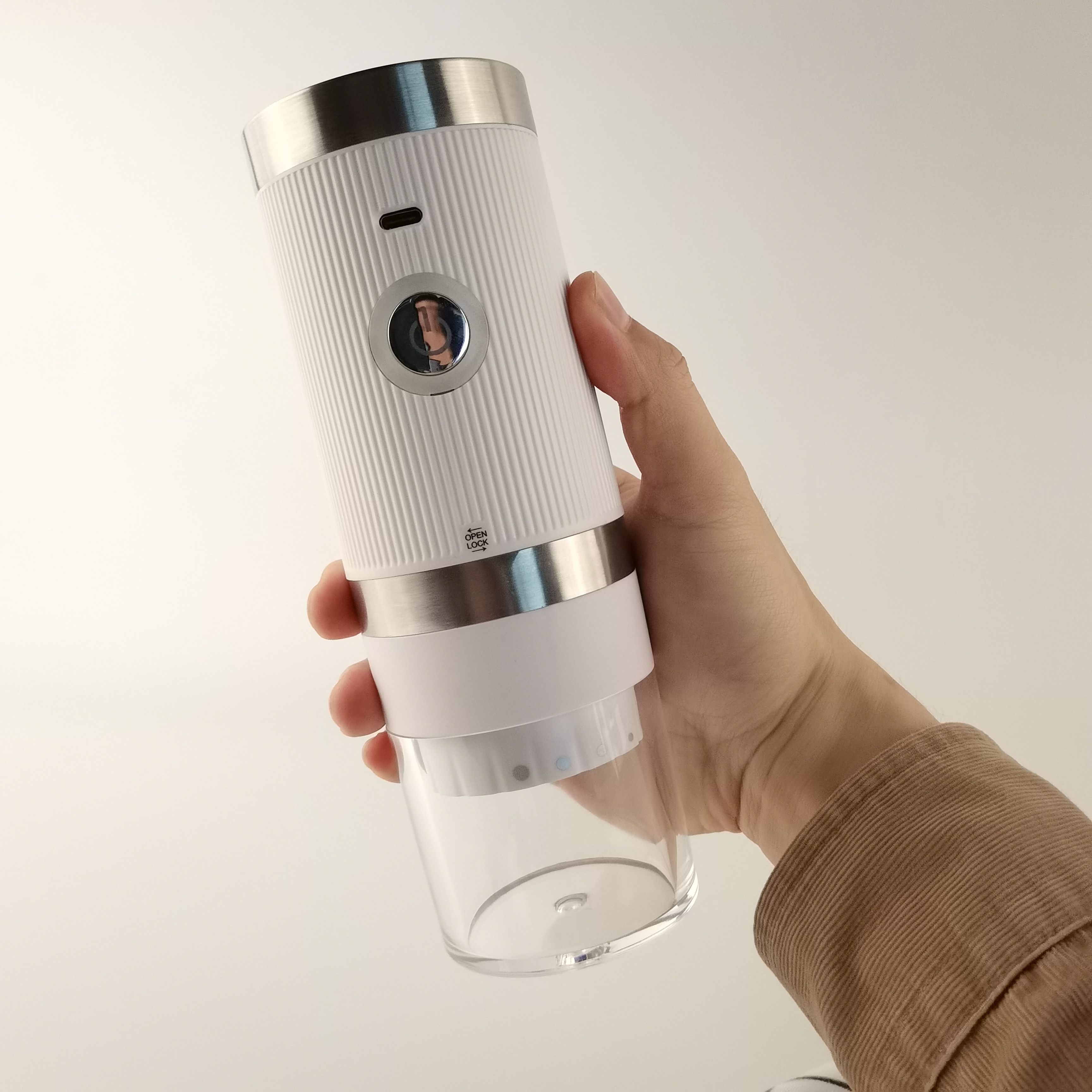 New Arrival Low MOQ USB Rechargeable Electric Coffee Bean Grinder Portable coffee grinder